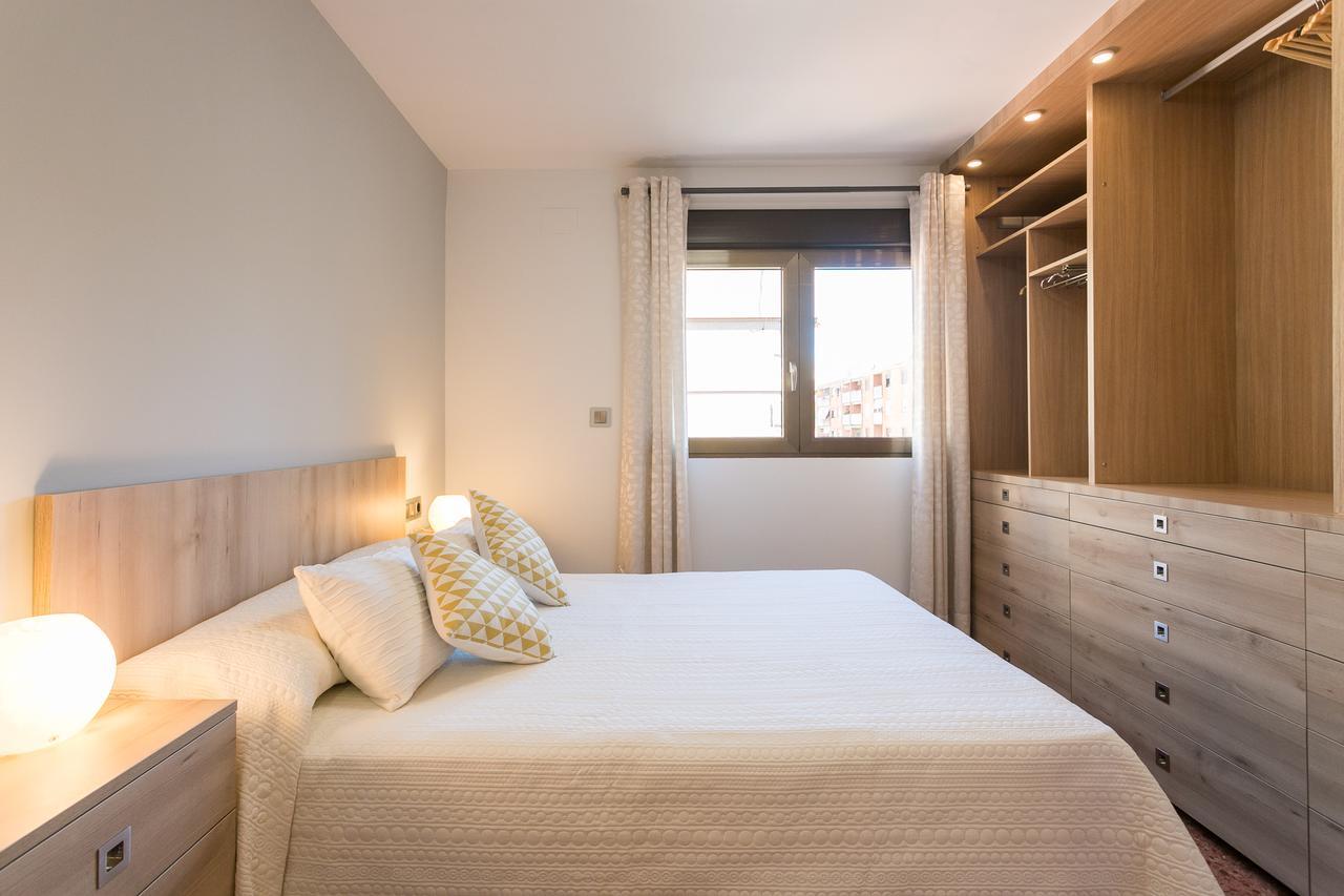 Apartup Mestalla Home บาเลนเซีย ภายนอก รูปภาพ