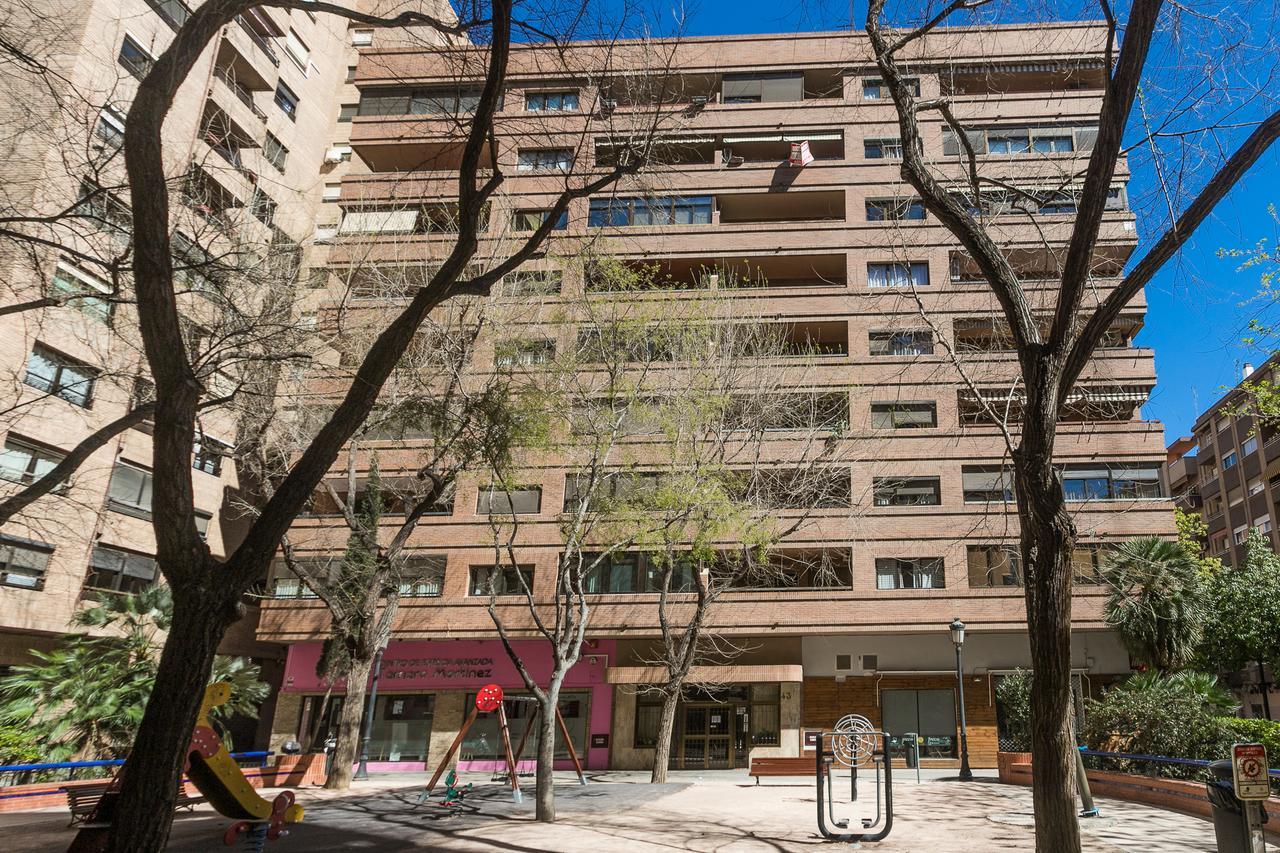 Apartup Mestalla Home บาเลนเซีย ภายนอก รูปภาพ